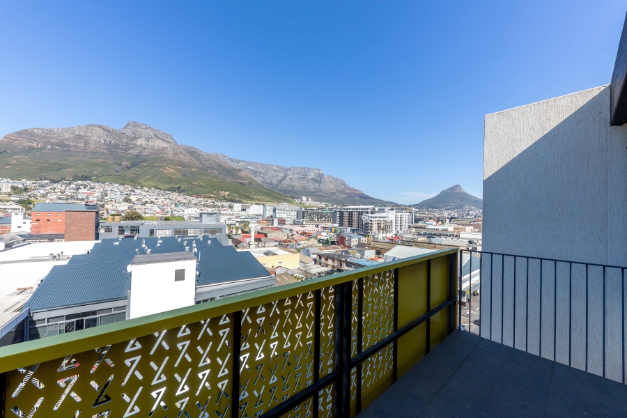 2 Bedroom Property for Sale in Woodstock Western Cape